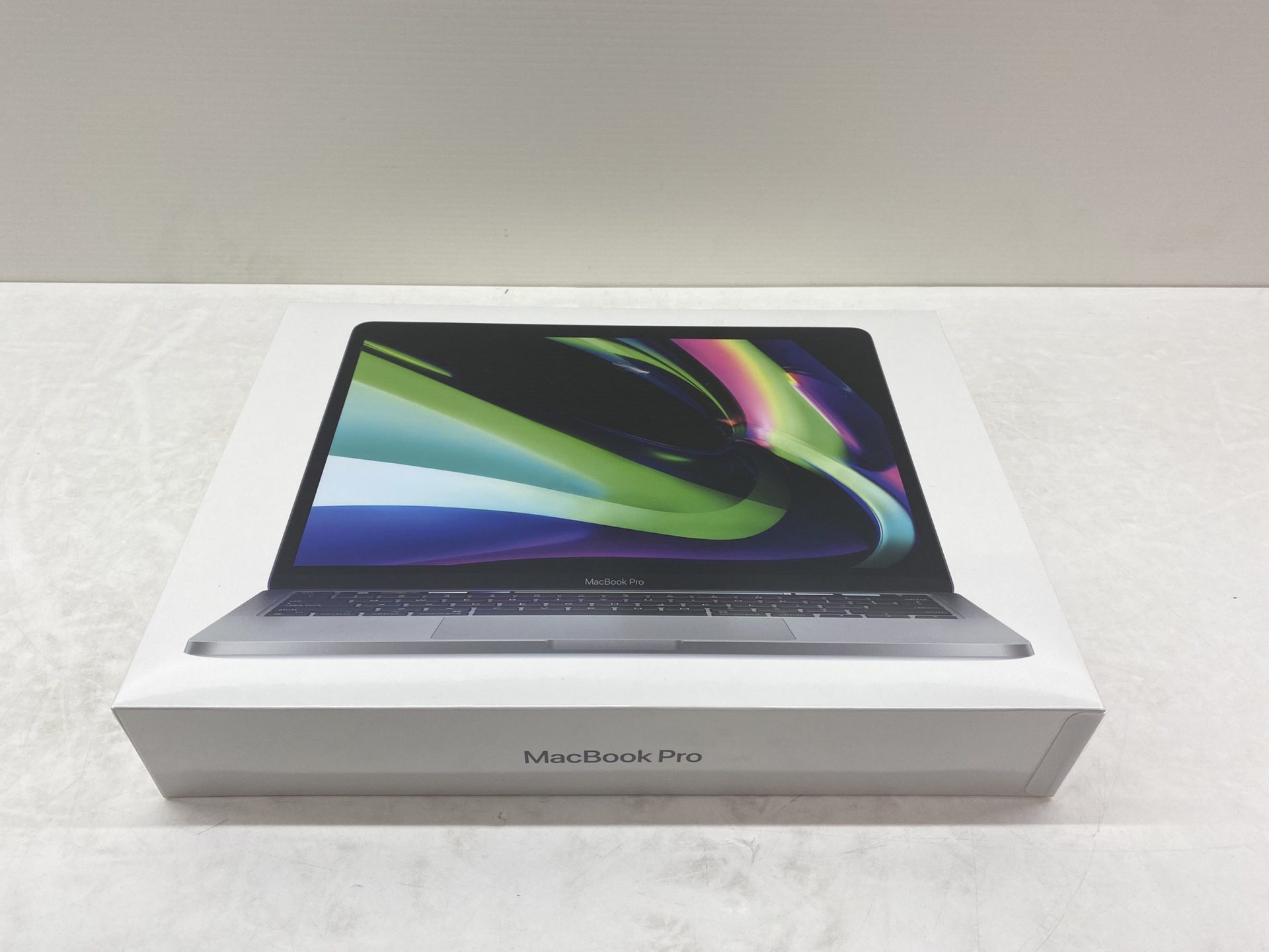 MacBook Pro (Retinaディスプレイ, 13-inch, 202…-