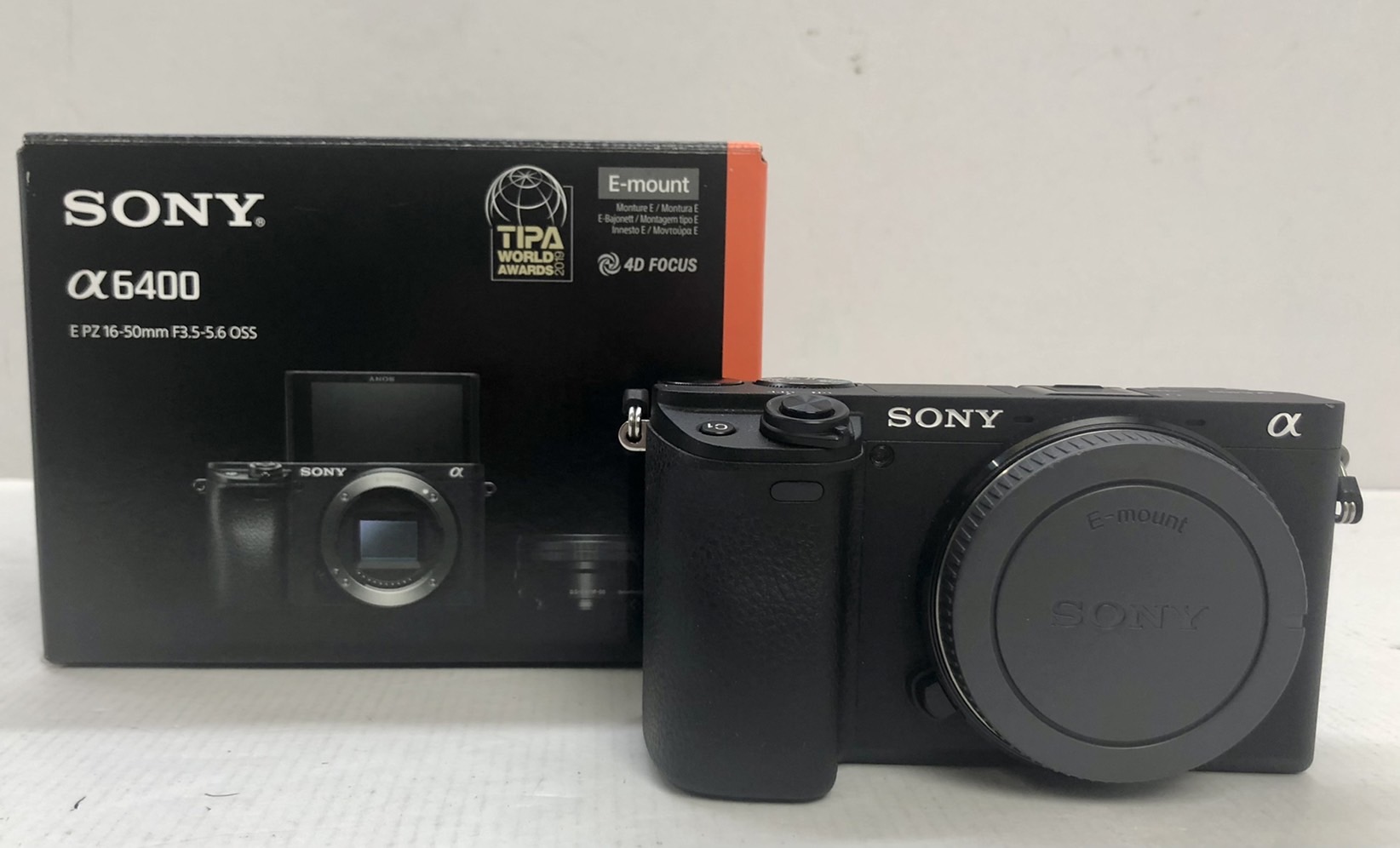 英語のメニューはありますかSONY ソニー　α6400 レンズキットE PZ 16-50mm