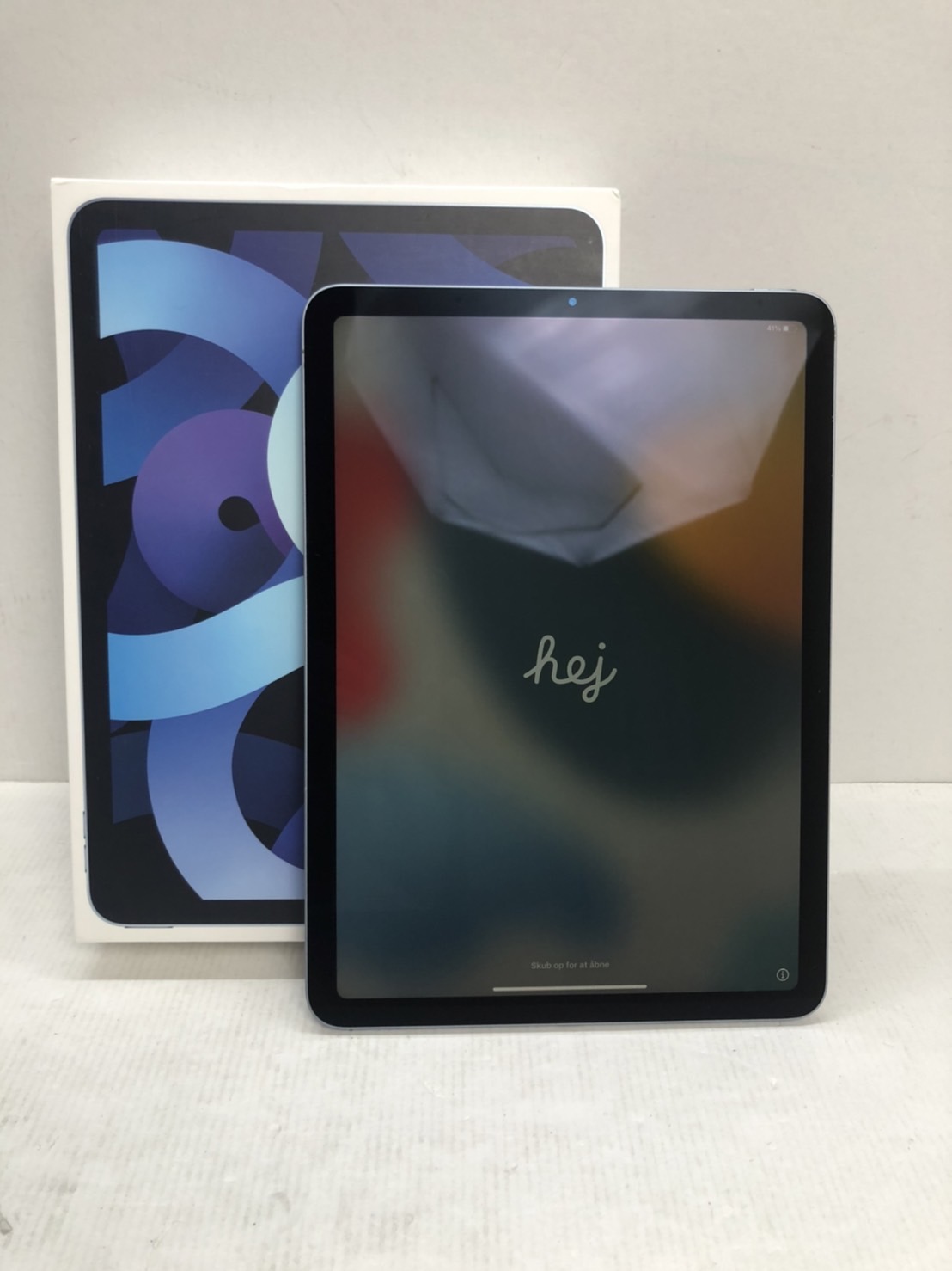 Apple iPad Air MYFQ2J/A(10.9インチ, Wi-Fi, 64GB) – スカイ